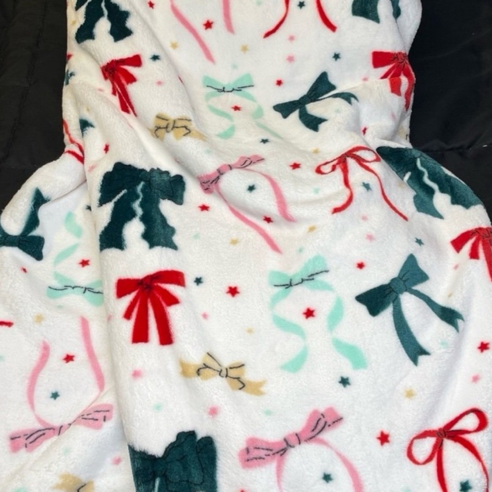🎀Viral Rachel Roy Christmas Bow Coquette Blanket